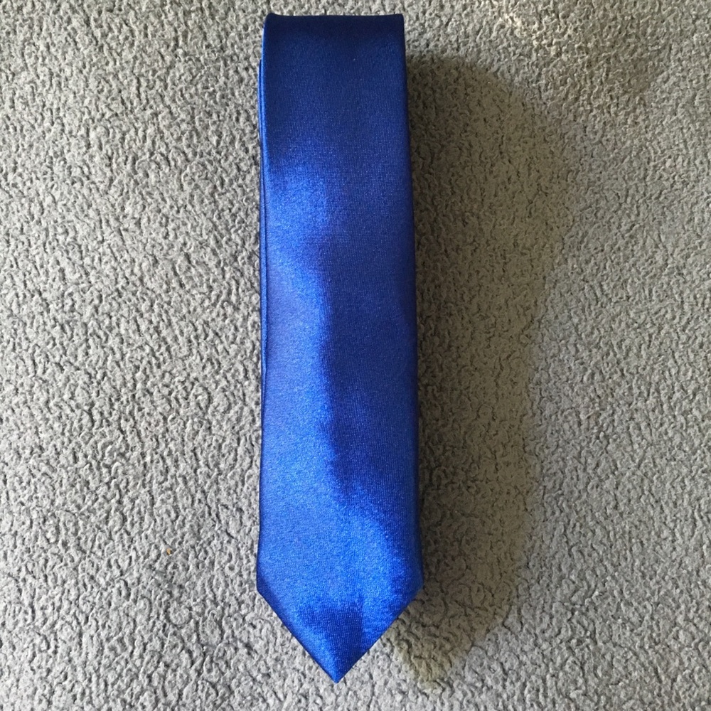 Blue men’s skinny tie